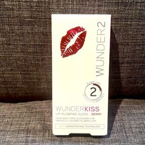 Wunder2 Wunder Kiss Lip Plumping Gloss- Berry